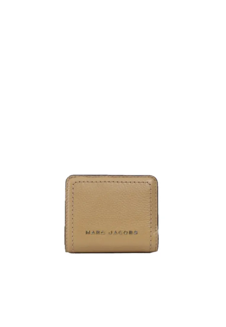 Marc Jacobs Groove Mini Wallet Compact In Iced Coffee S101L01SP21